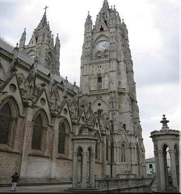 Iglesia La Basilica en Quito Ecuador