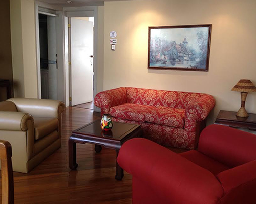 Quito hotels, Filatelia Apart Hotel living