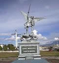 Monumento a San Miguel Arcangel en Ibarra Ecuador